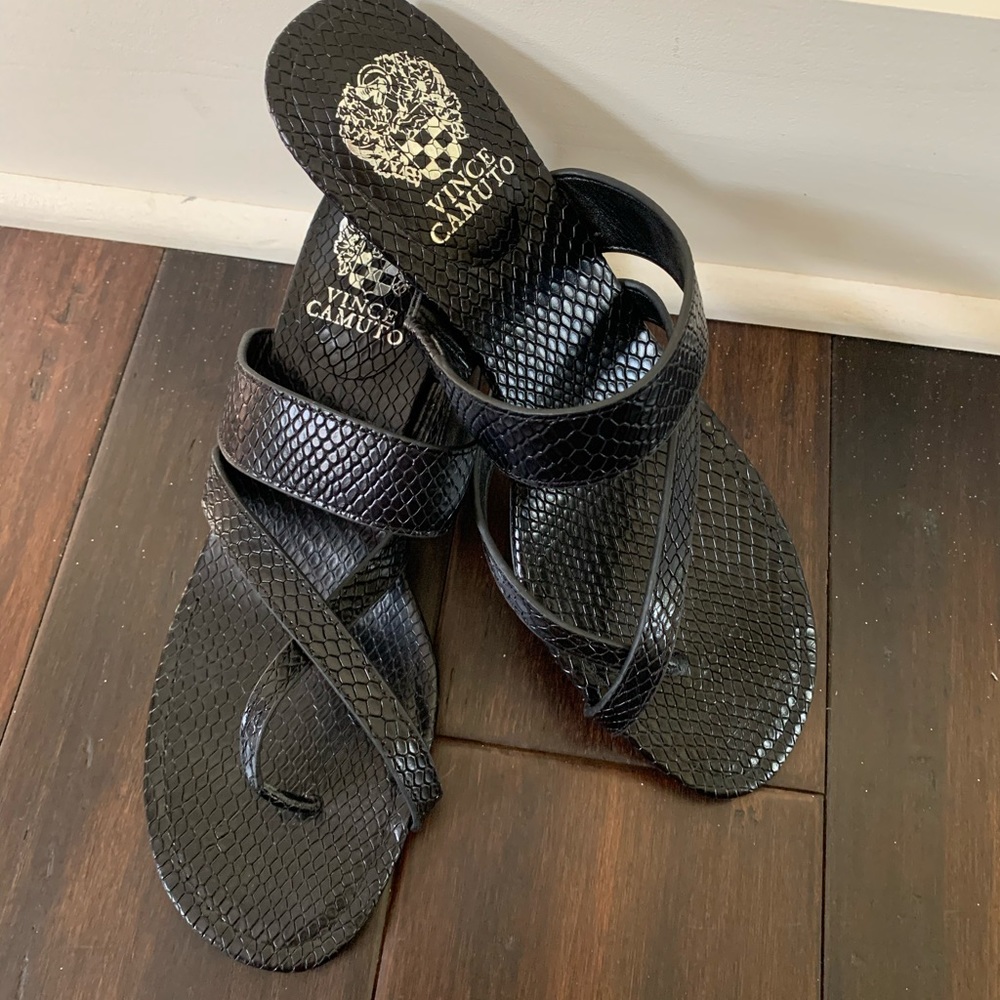 Vince Camuto Women's Moentha Kitten-Heel Slip